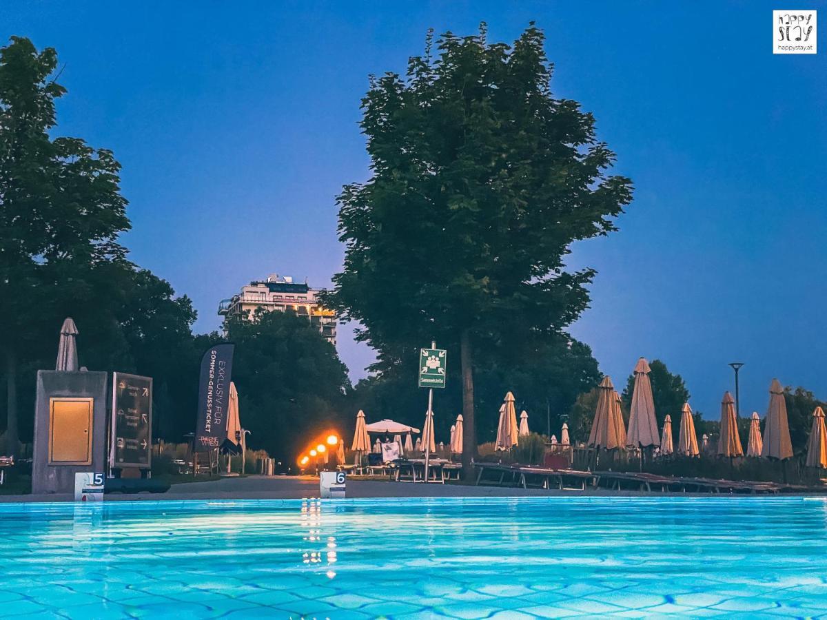 Parkblick - Therme Wien - Gratis Parken Im Der Garage - Terrasse - U-Bahn Kültér fotó